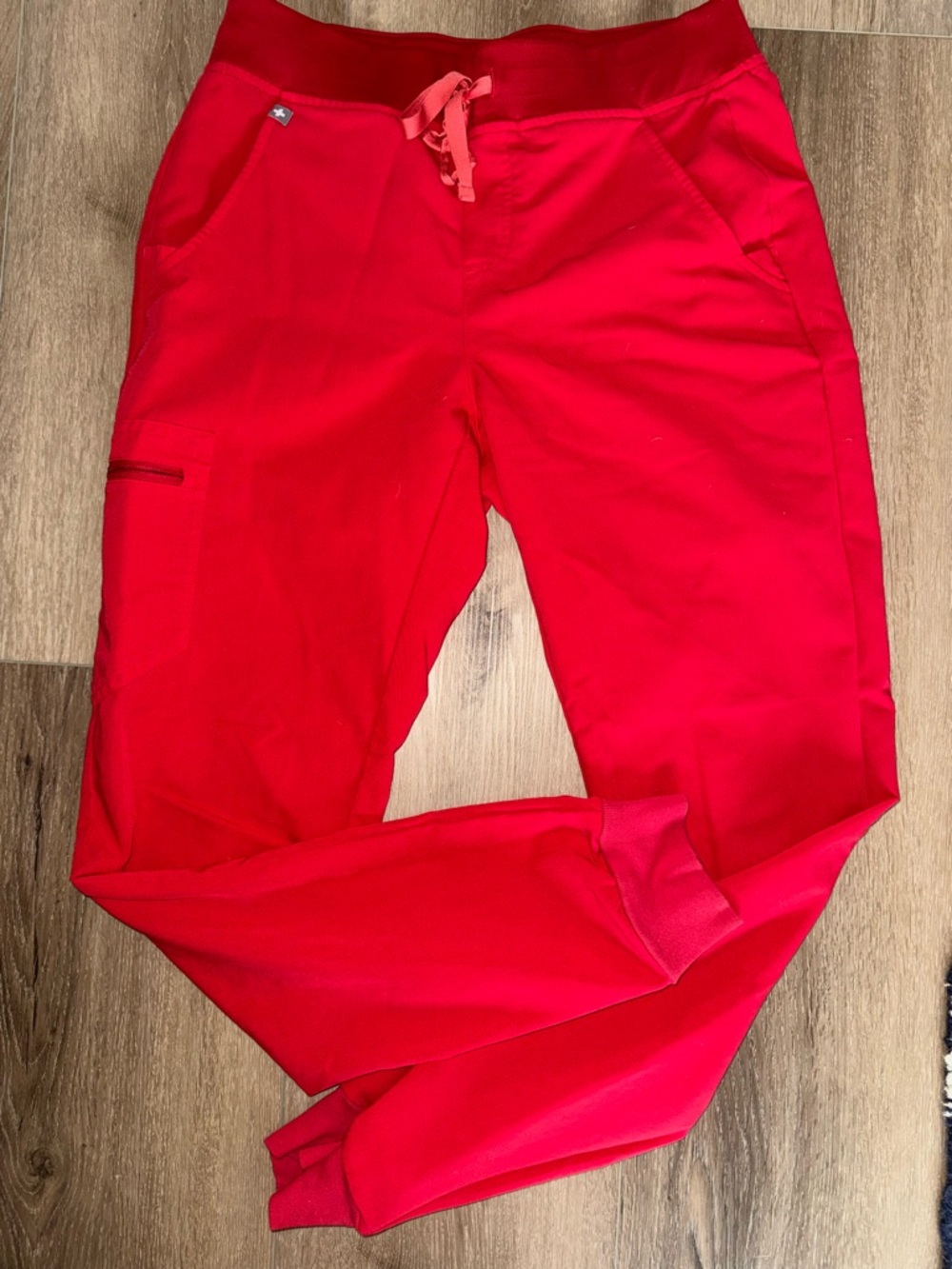 Figs Winning Red Zamora Jogger Pants Casma Scrub Top Scrubs Set Small S Tall - Picture 2 of 7